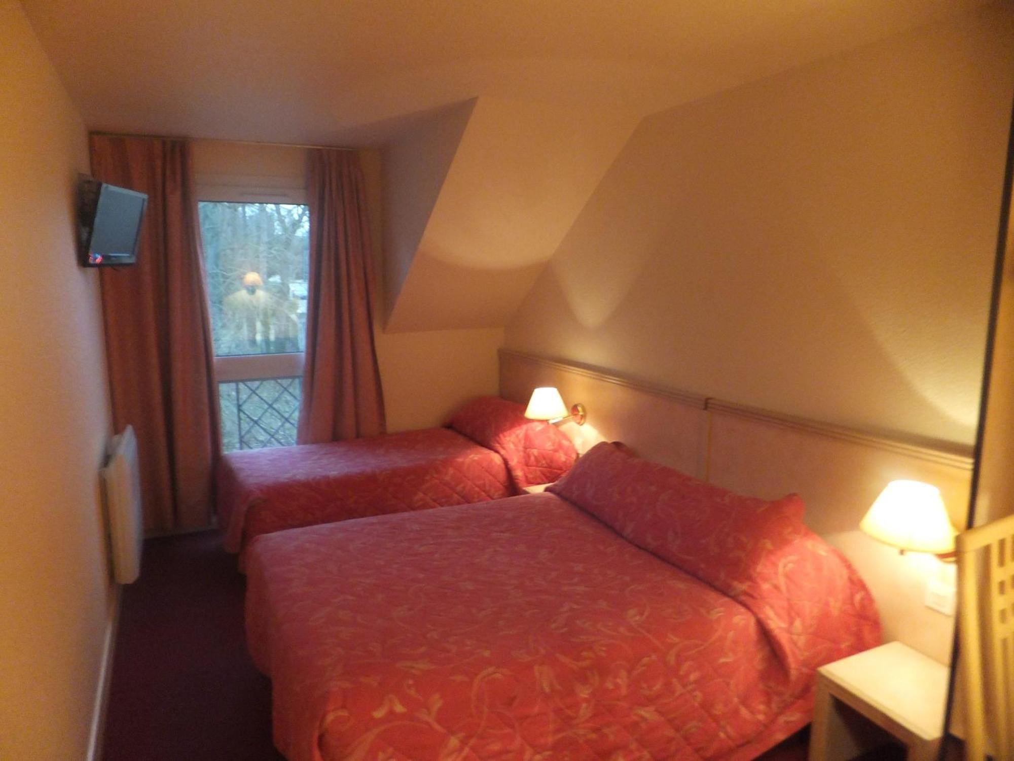 Hotel Le Village Gif-sur-Yvette Exterior foto